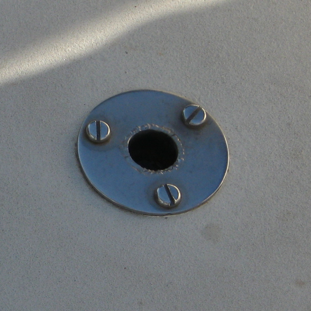 Stbd. socket (close-up)
